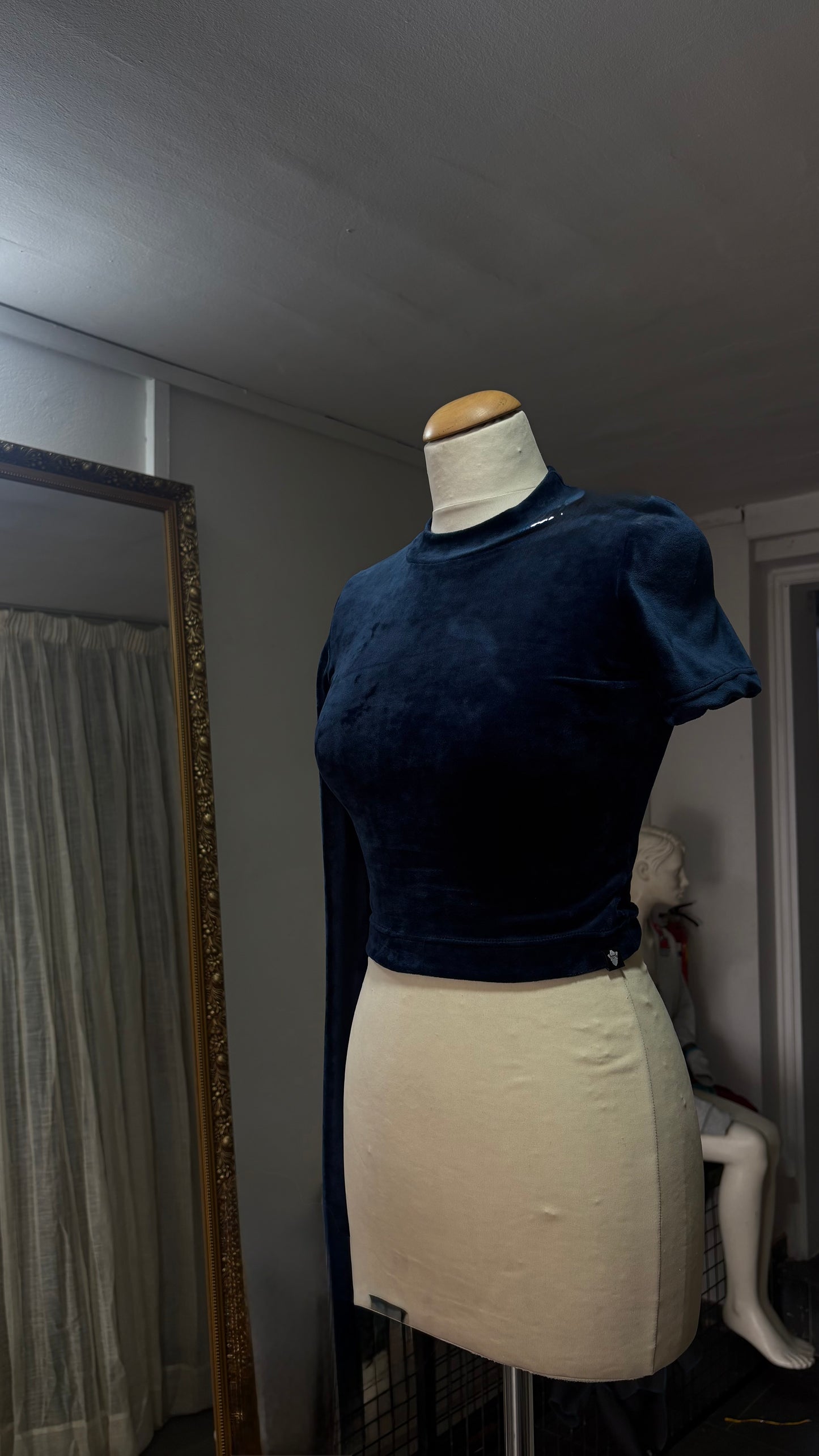 Asimetrical Sleeves Top