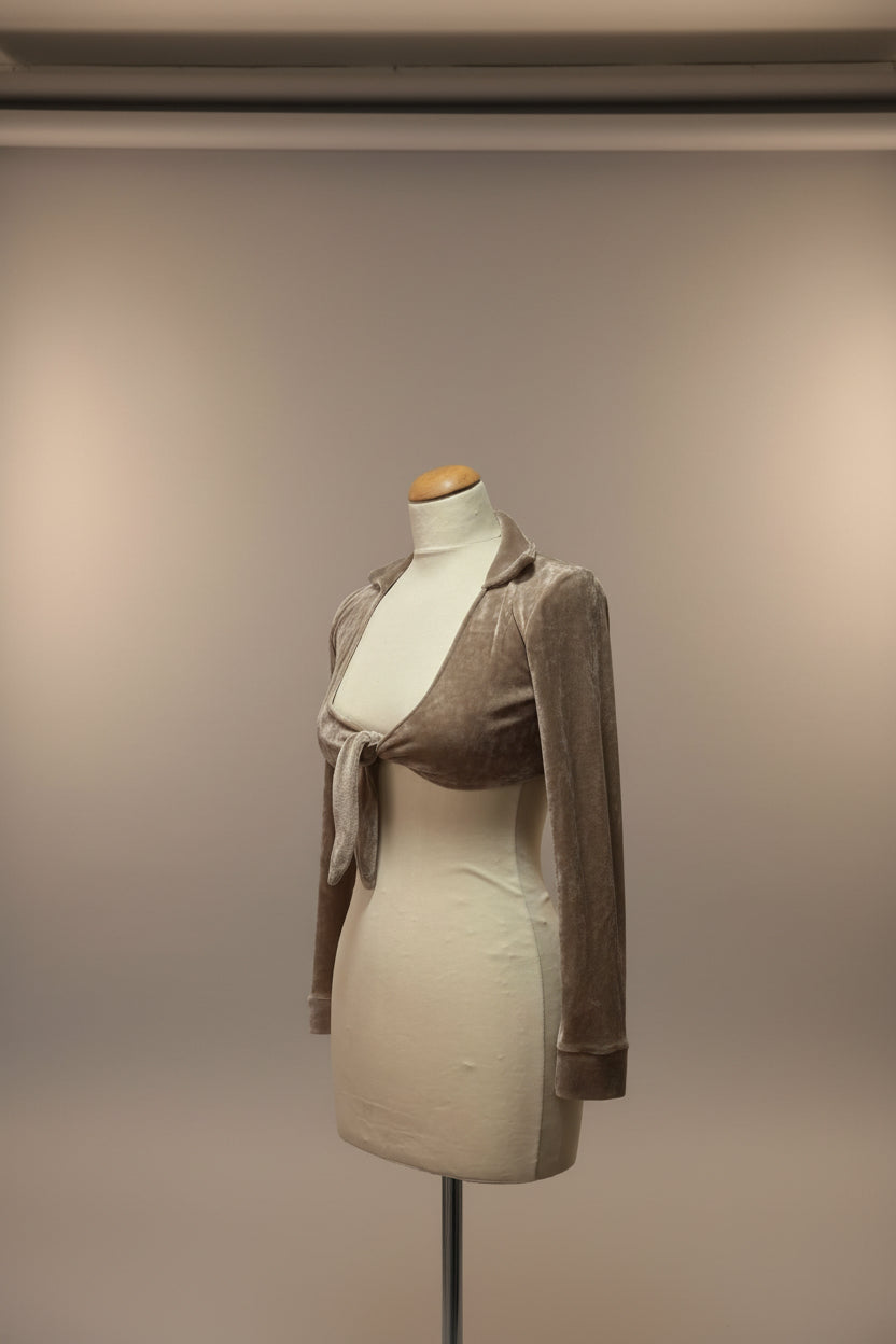 Long Sleeve Top With Colar and Ties